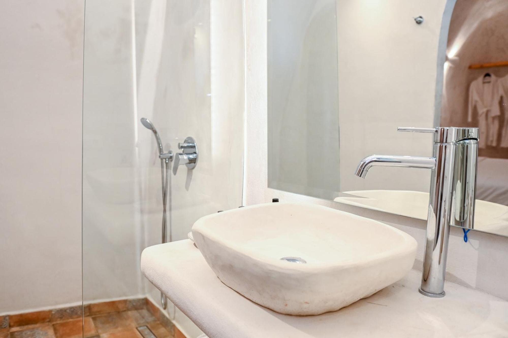 White Curves Santorini Bed & Breakfast Akrotiri  Ngoại thất bức ảnh